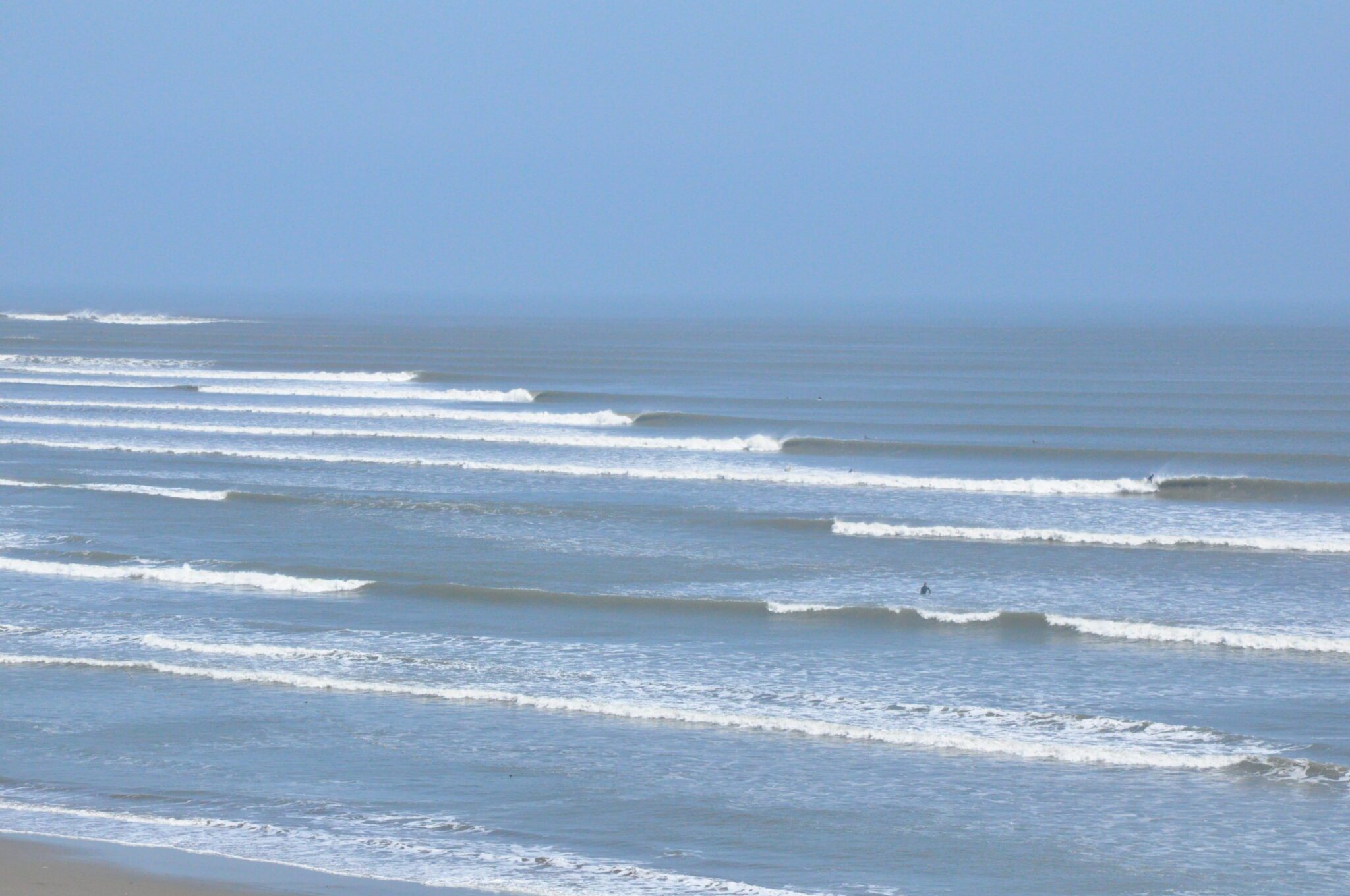 Surfing in Peru (The Ultimate Guide)