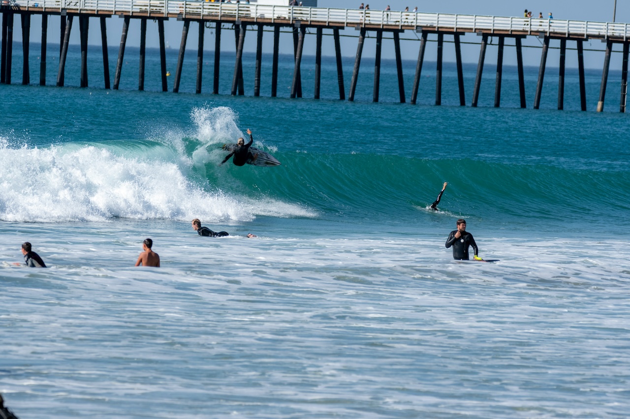 Huntington Beach (California Surf Spot)